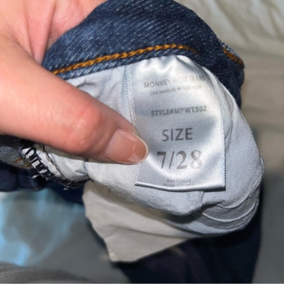 Women's Blue Distressed Jeans - Picture 7 of 7